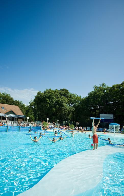 Camping Officiel Siblu Les Pierres Couchees Saint-Brévin-les-Pins Exteriör bild